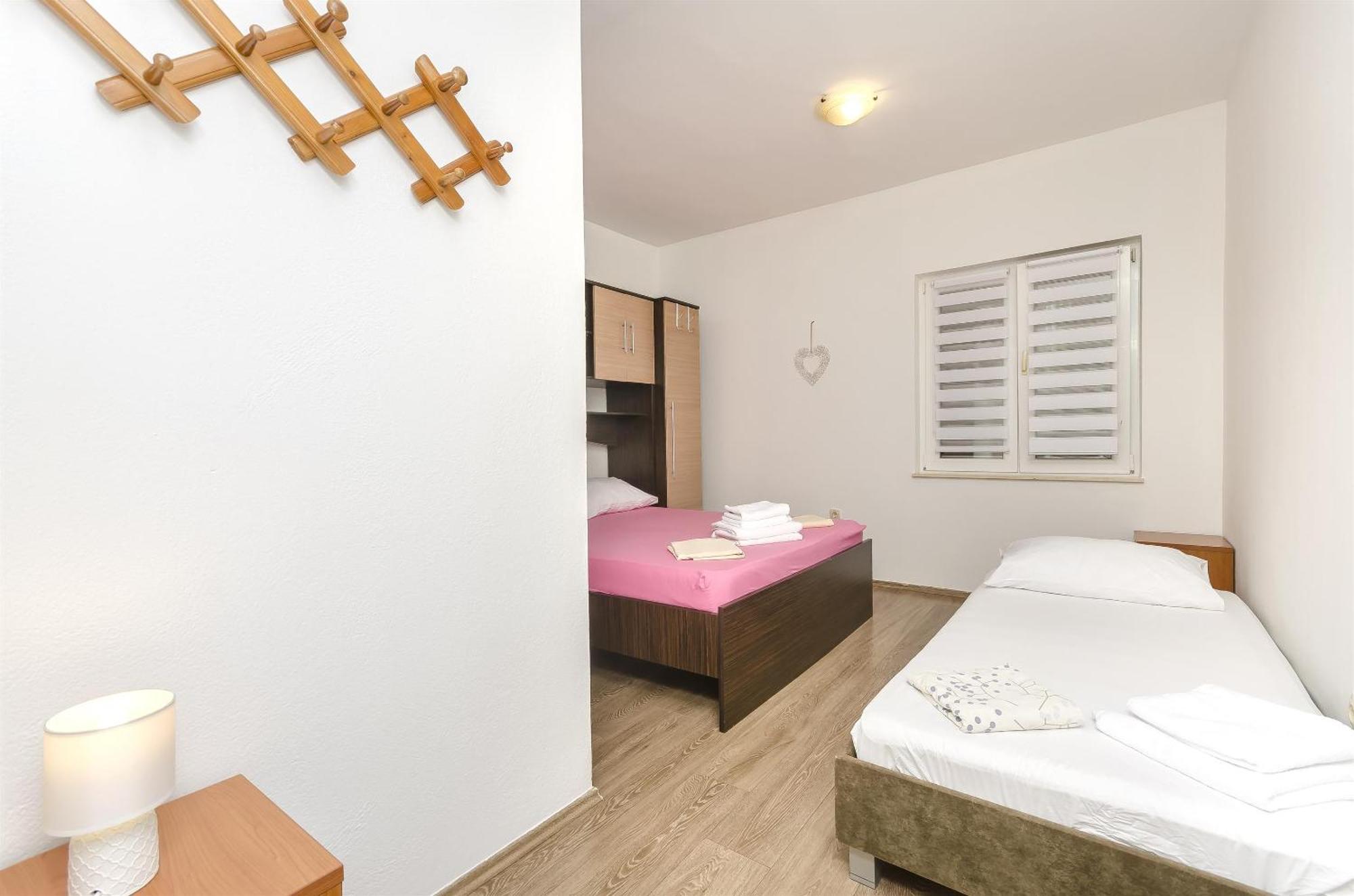 Apartment Sanja Tribunj (Sibenik-Knin)
