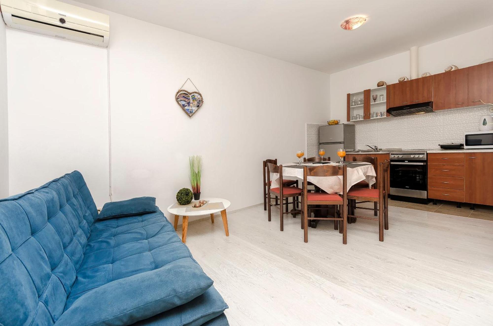 Sanja Apartment *